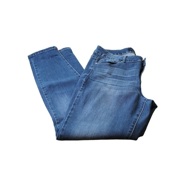 Adrienne Vittadini Skinny Jeans with Splits in the Knees Medium Wash Size 8 - Picture 1 of 8